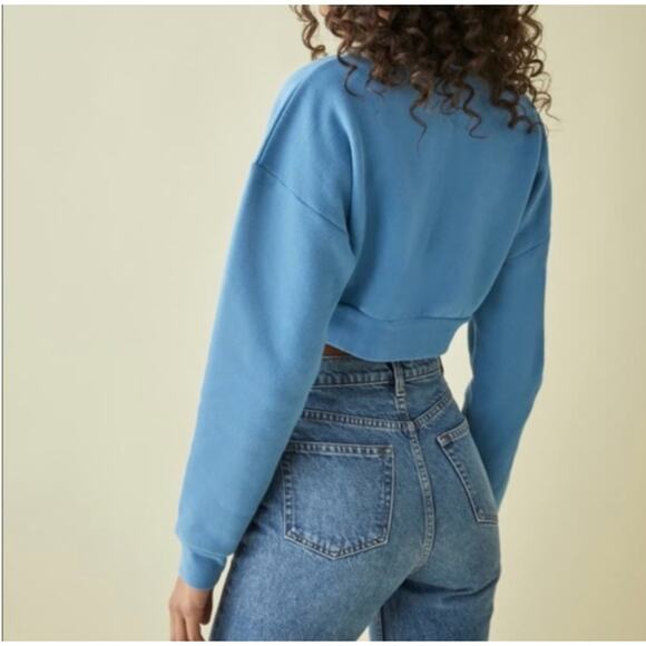 Reformation Sweatshirt Small Hunter Cropped Blue Fleece Crewneck Pullover Casual - Picture 2 of 15